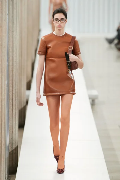 Look 35